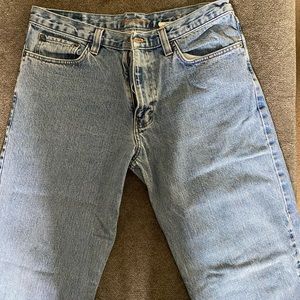 Eddie Bauer Jeans Men's 35x34 Light Wash Relaxed Fit Jeans.